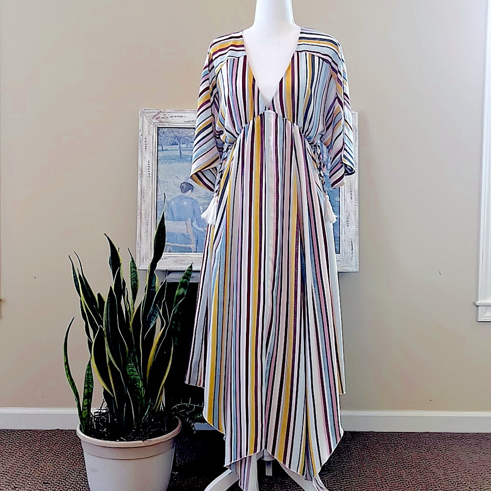 simisue, maxi dress, size small.